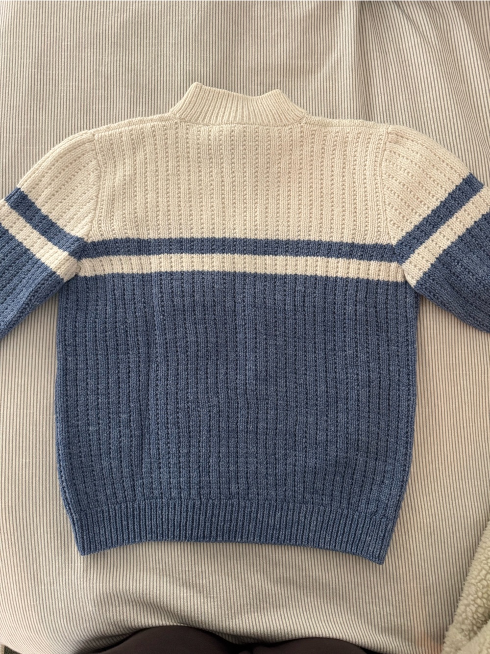 Handmade mock neck knit sweater - Picture 2 of 2